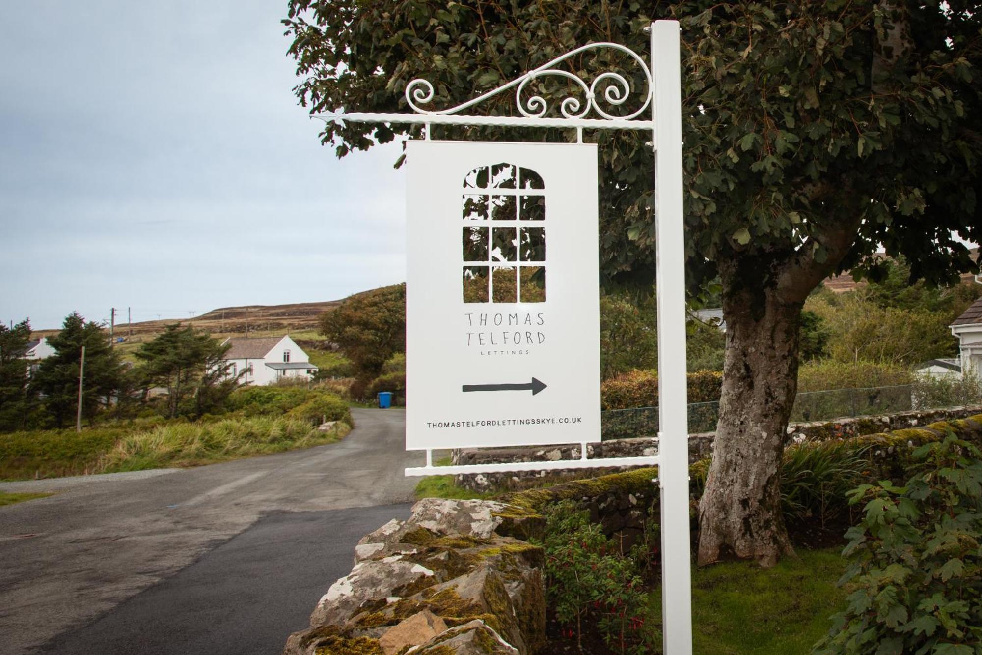 Vila Thomas Telford Lettings - Luxurious Interiors And Seaviews Halistra Exteriér fotografie