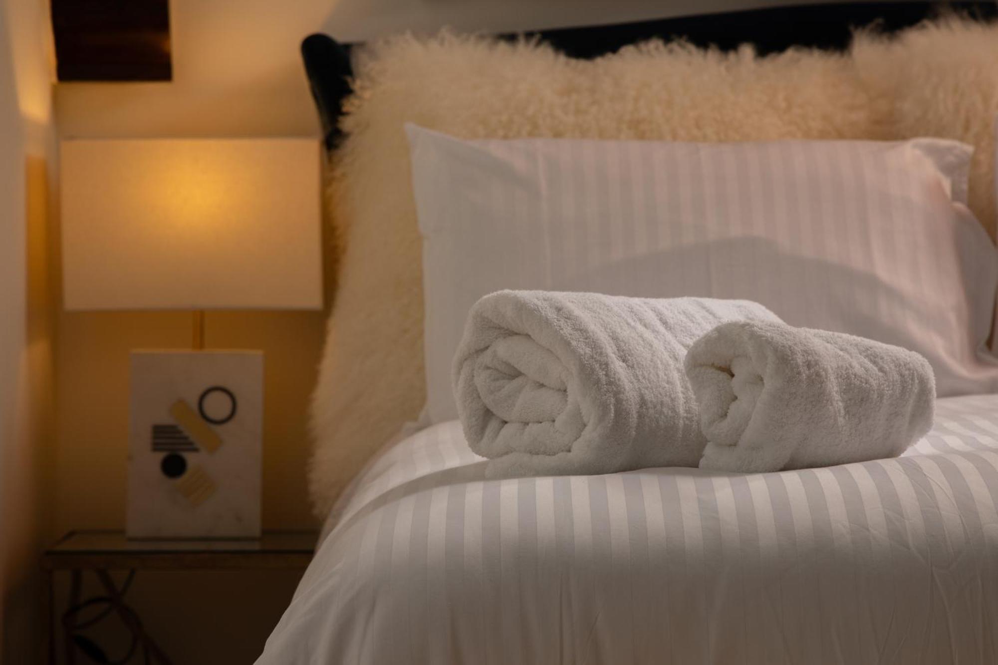Vila Thomas Telford Lettings - Luxurious Interiors And Seaviews Halistra Exteriér fotografie
